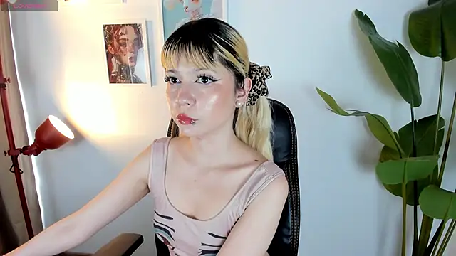 Laukyubey1 online show from 13, 5, 2026