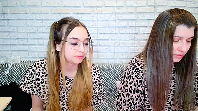 JullyMood online show from 6, 2, 2026