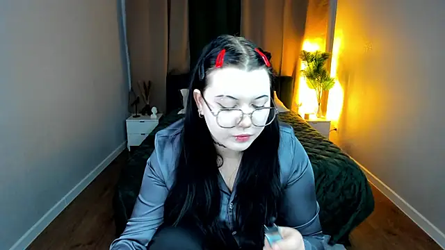 Snapshot of Kira_G0ld chatting on 18, 3, 2026 Kira G0ld online show from 18, 3, 2026