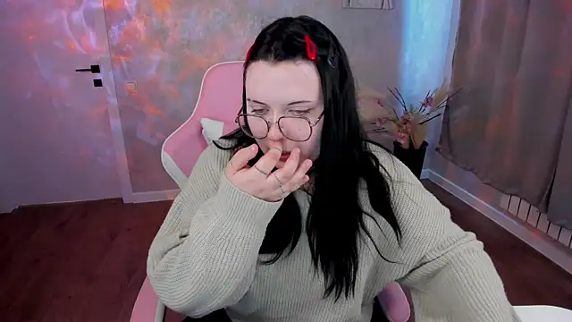 Snapshot of Kira_G0ld chatting on 21, 3, 2026 Kira G0ld online show from 21, 3, 2026