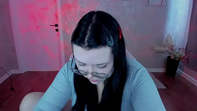 Snapshot of Kira_G0ld chatting on 31, 3, 2026 Kira G0ld online show from 31, 3, 2026