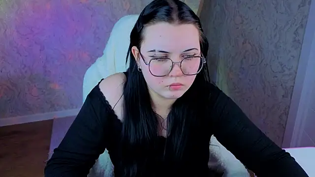 Snapshot of Kira_G0ld chatting on 24, 6, 2026 Kira G0ld online show from 24, 6, 2026