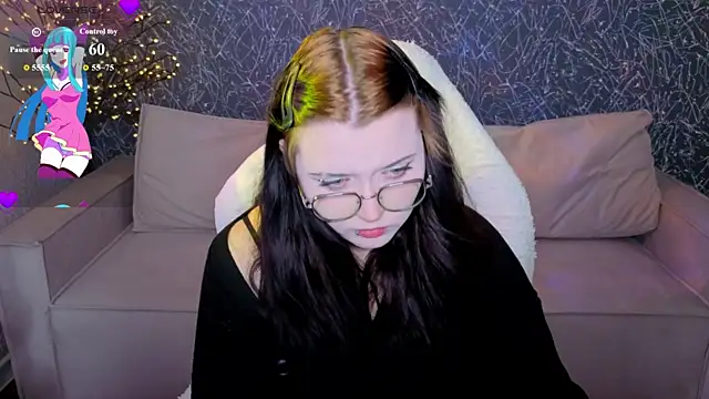 Snapshot of Kira_G0ld chatting on 12, 7, 2026 Kira G0ld online show from 12, 7, 2026