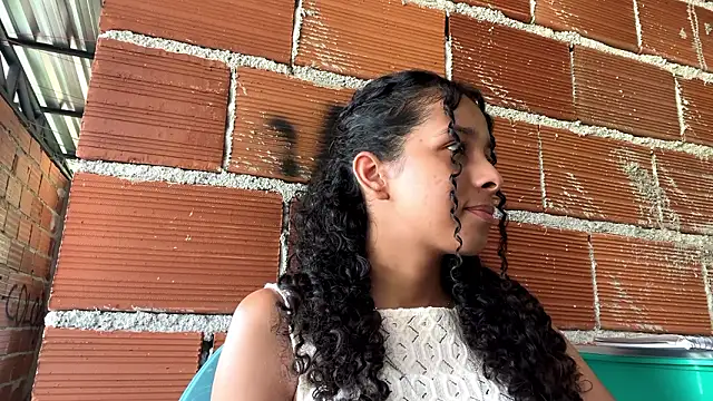 KayleenStoyanoff online show from 25, 2, 2026