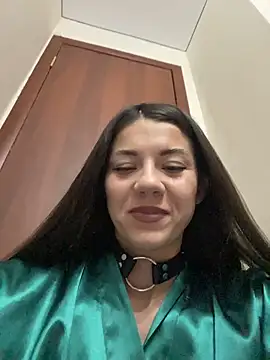 Snapshot of OnlyLeiLa chatting on 5, 3, 2026 OnlyLeiLa online show from 5, 3, 2026