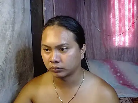 Snapshot of Queenvivesxxx chatting on 5, 2, 2026 Queenvivesxxx online show from 5, 2, 2026