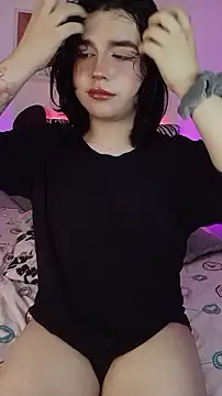 Daniellesins1 online show from 2, 3, 2026