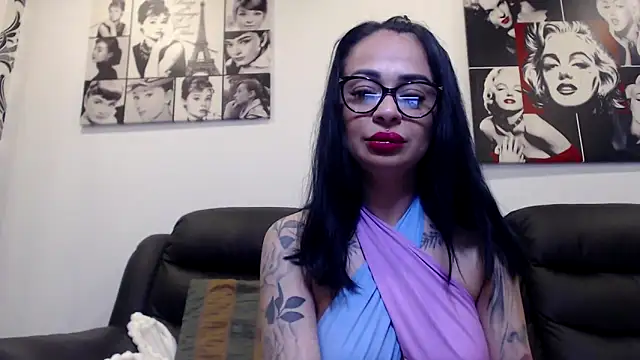 Snapshot of BrianaBloom chatting on 3, 5, 2026 BrianaBloom online show from 3, 5, 2026