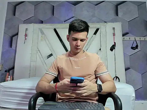 GoldenBoyM online show from 13, 6, 2026