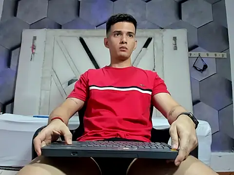 GoldenBoyM online show from 20, 6, 2026