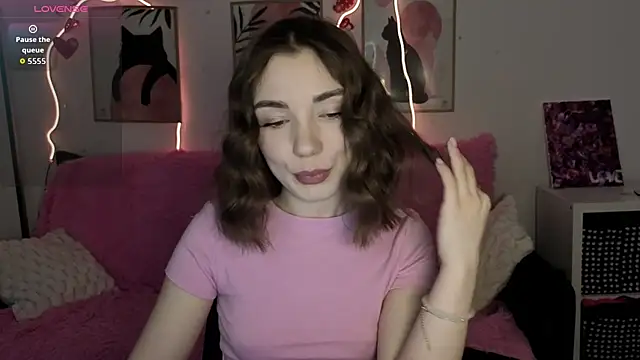 Adriennes online show from 11, 3, 2026