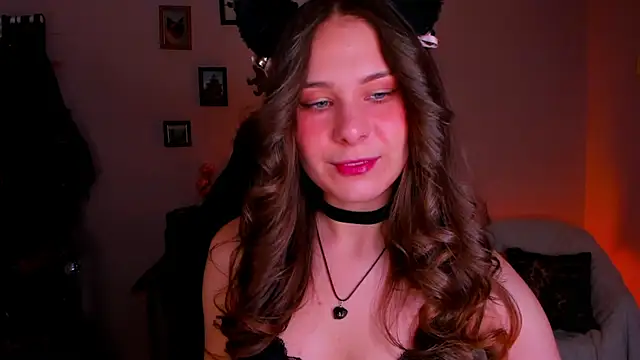 LanaLovely online show from 8, 5, 2026
