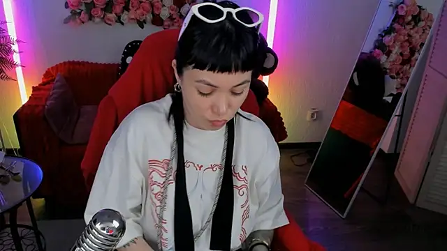 NeoGeisha online show from 19, 5, 2026