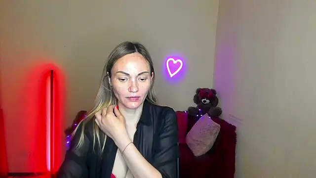BlondMikey22 online show from 18, 6, 2026