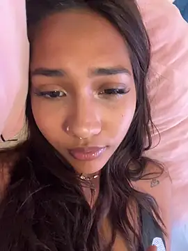 lyla luv online show from 11, 3, 2026