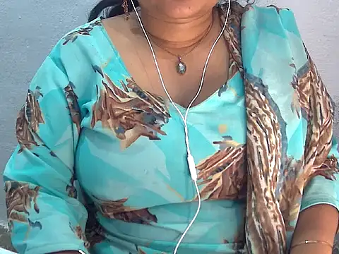 Snapshot of Saniya_K2 chatting on 13, 7, 2026 Saniya K2 online show from 13, 7, 2026