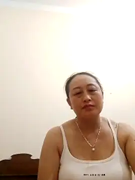 Jolie sexy online show from 3, 4, 2026