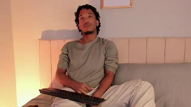 Brandon hairy  online show from 4, 2, 2026