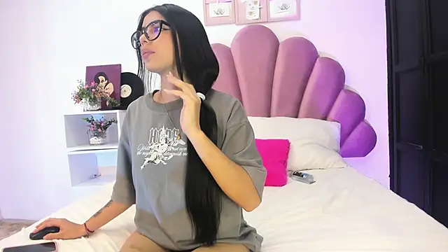 Snapshot of Lili_Stone_ chatting on 31, 3, 2026 Lili Stone online show from 31, 3, 2026