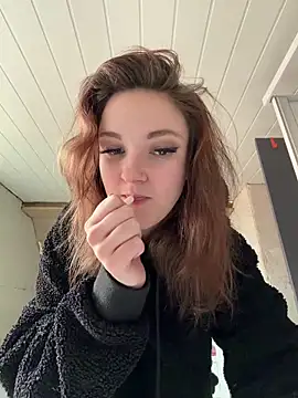 ViviLuu online show from 17, 3, 2026