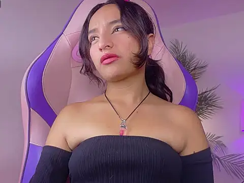  emily jonexs online show from 20, 6, 2026