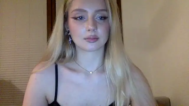 MayaWetDream online show from 7, 5, 2026