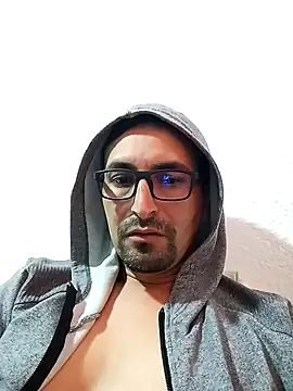 aaron latin69 online show from 4, 2, 2026