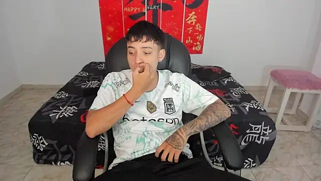 Snapshot of Wesleey-Boy chatting on 25, 3, 2026 Wesleey-Boy online show from 25, 3, 2026