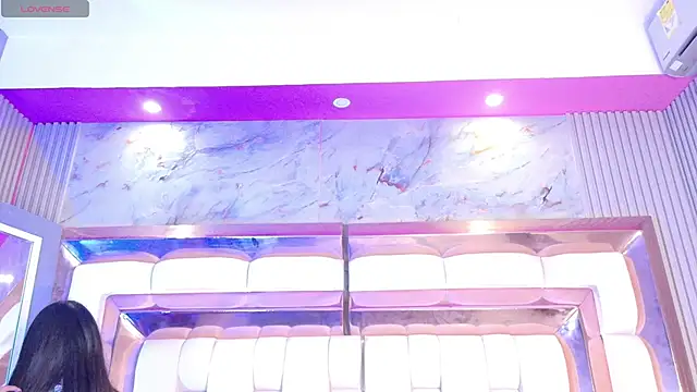 ThinPrincesss online show from 8, 3, 2026