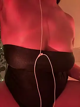 Luvfromesme online show from 9, 2, 2026