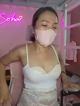 LucyKiss online show from 2, 7, 2026