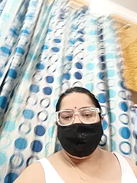 GangbangCouple online show from 14, 3, 2026