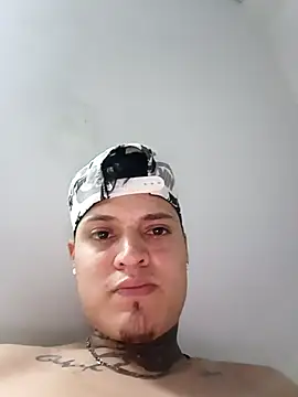 Snapshot of elvaquero06 chatting on 6, 4, 2026 elvaquero06 online show from 6, 4, 2026