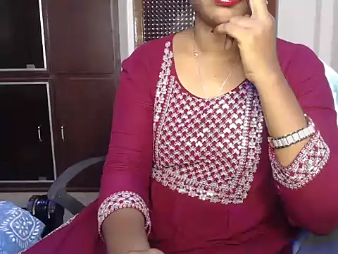 Snapshot of VixenNandhu chatting on 18, 4, 2026 VixenNandhu online show from 18, 4, 2026