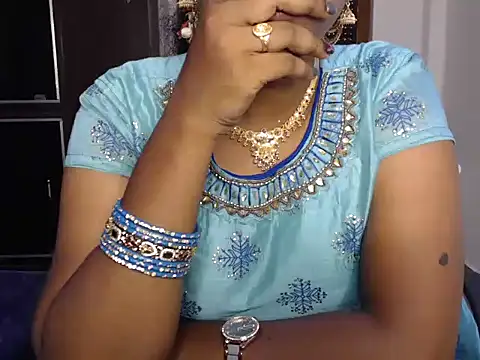 Snapshot of VixenNandhu chatting on 29, 4, 2026 VixenNandhu online show from 29, 4, 2026