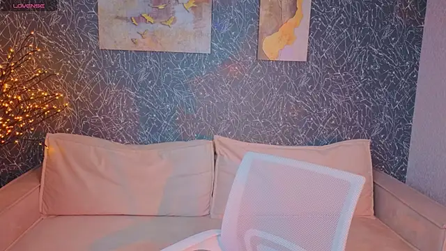  Kiki angel  online show from 13, 5, 2026