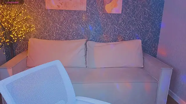  Kiki angel  online show from 14, 5, 2026
