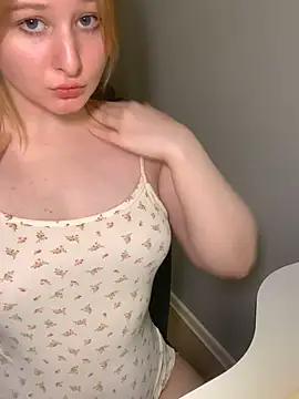 Snapshot of MargoPinky1 chatting on 7, 5, 2026 MargoPinky1 online show from 7, 5, 2026