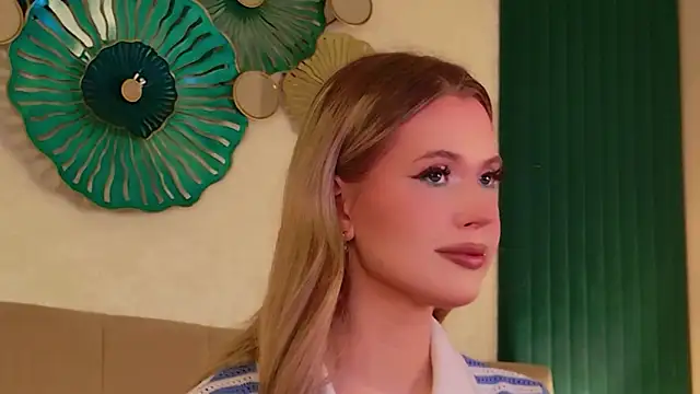 Snapshot of Beckie_White chatting on 4, 5, 2026 Beckie White online show from 4, 5, 2026