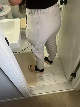 Danielarivas1469 online show from 5, 2, 2026