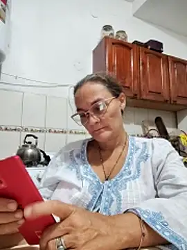 Sofia luv online show from 7, 2, 2026