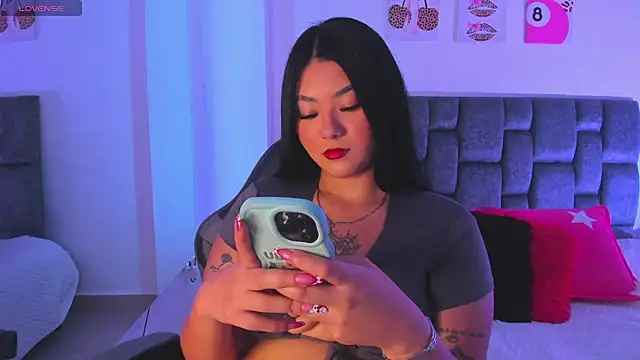 Madison Rosee online show from 28, 4, 2026