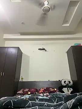 raavigirl online show from 16, 3, 2026