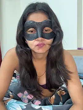 raavigirl online show from 11, 4, 2026