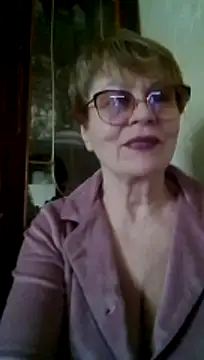 SophieBurns online show from 13, 5, 2026