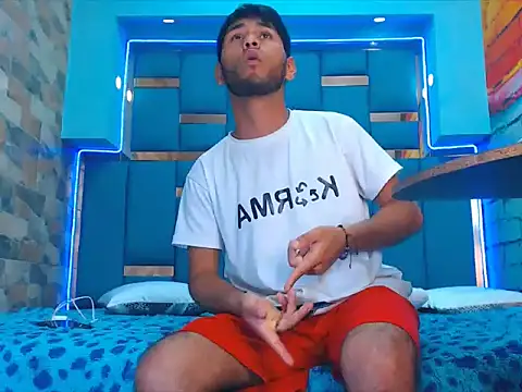 warmNoah online show from 3, 3, 2026