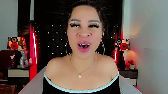 Makeyla Fox  online show from 4, 3, 2026