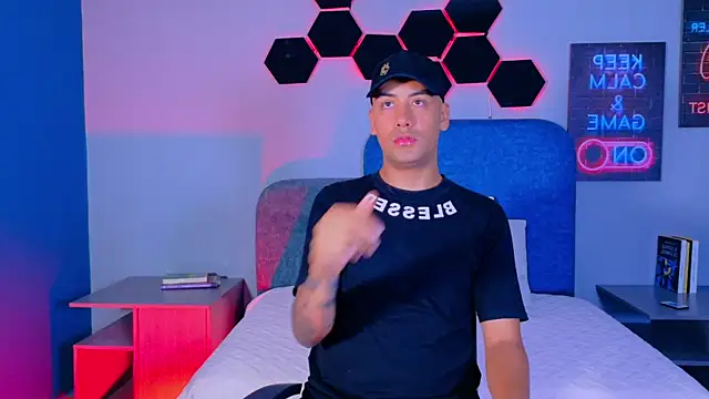 TommyBlue  online show from 6, 2, 2026