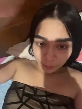 mia petite2007 online show from 13, 4, 2026