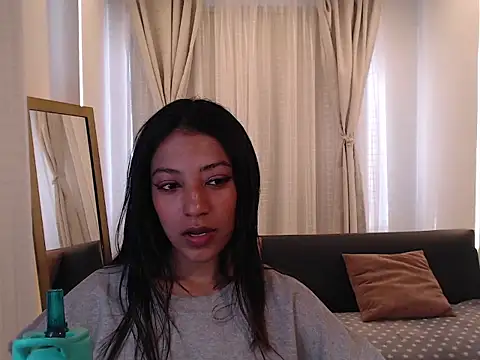 Snapshot of Scarleet_miaa chatting on 11, 6, 2026 Scarleet miaa online show from 11, 6, 2026